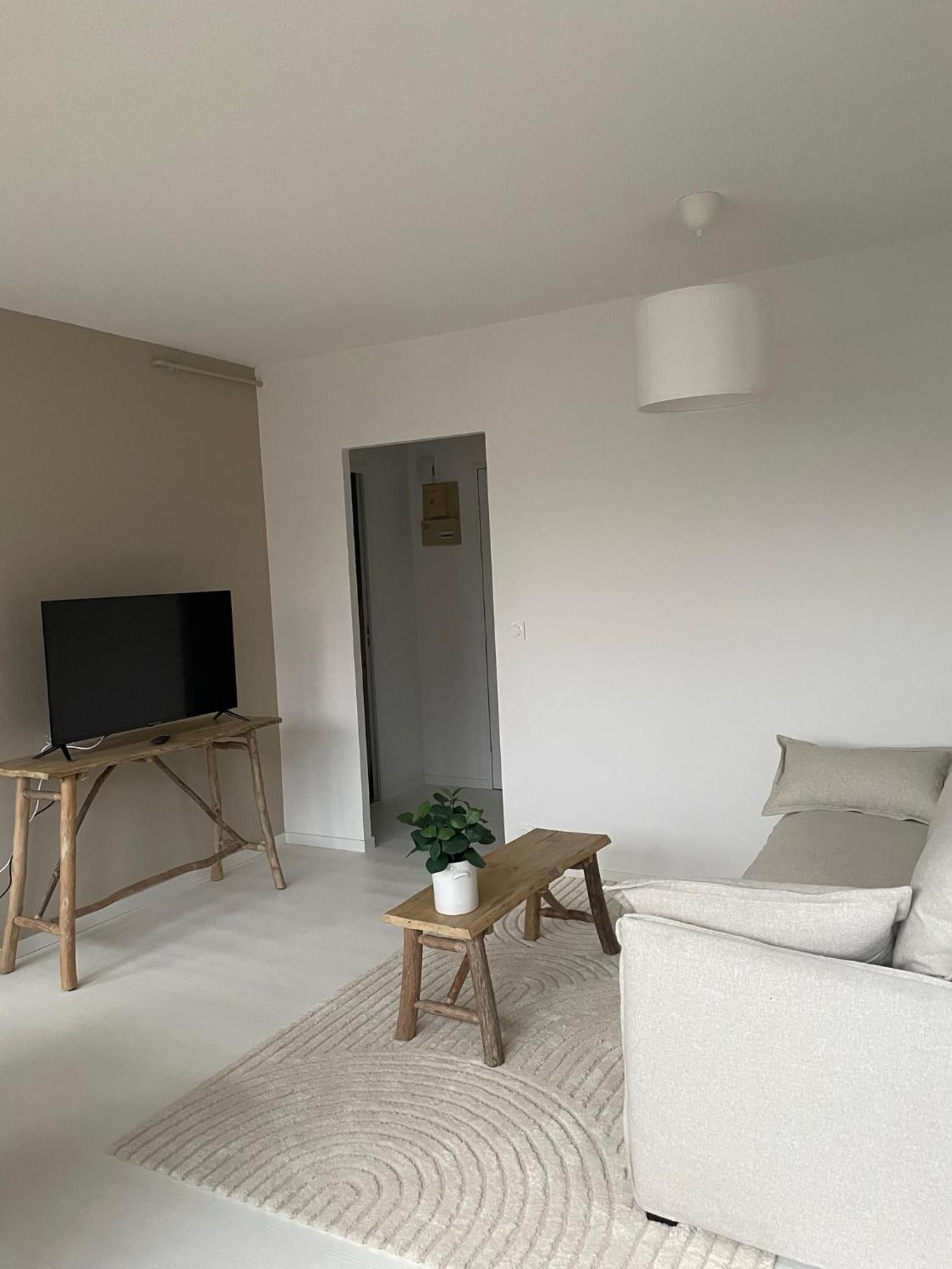 Au Coeur De La Ponetie Appartement Aurillac Buitenkant foto