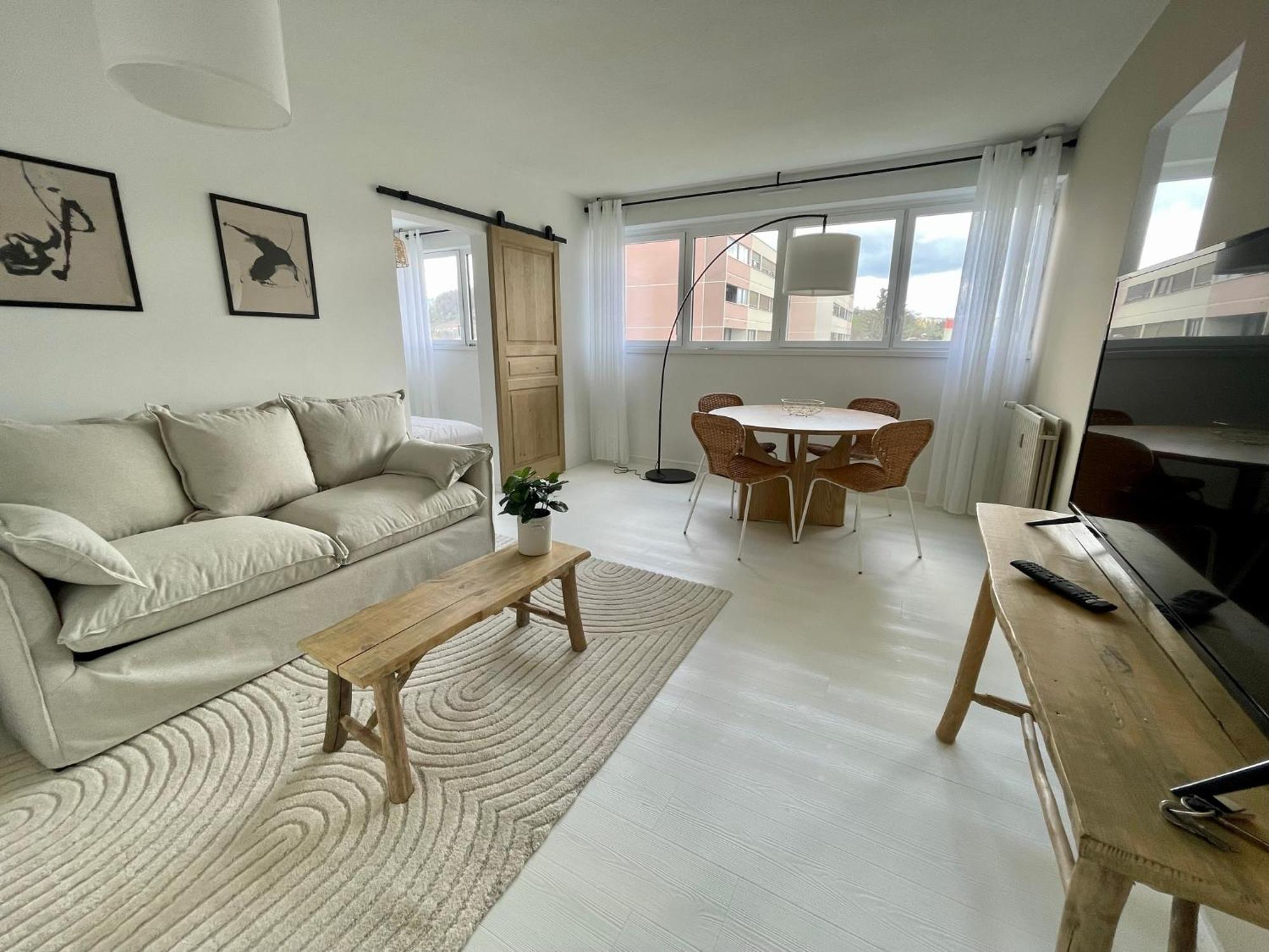 Au Coeur De La Ponetie Appartement Aurillac Buitenkant foto